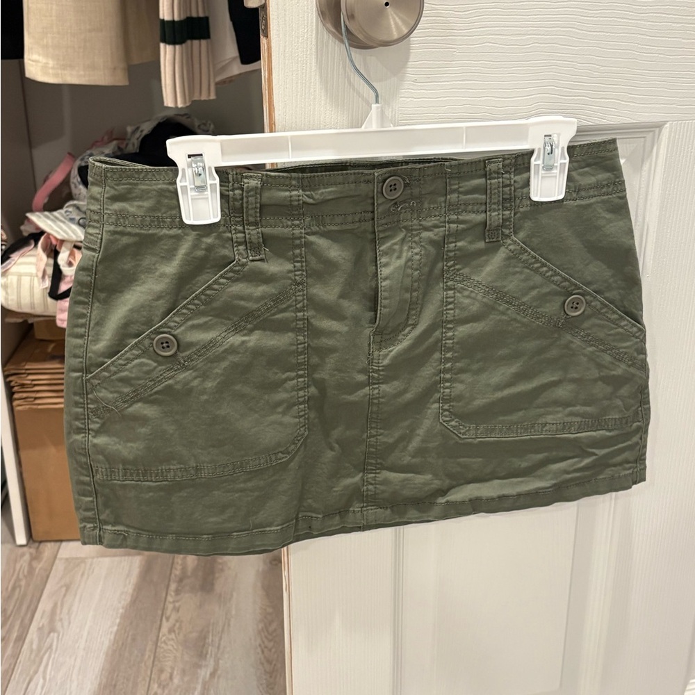 Vanilla Star Green Cargo Mini Skirt Size M